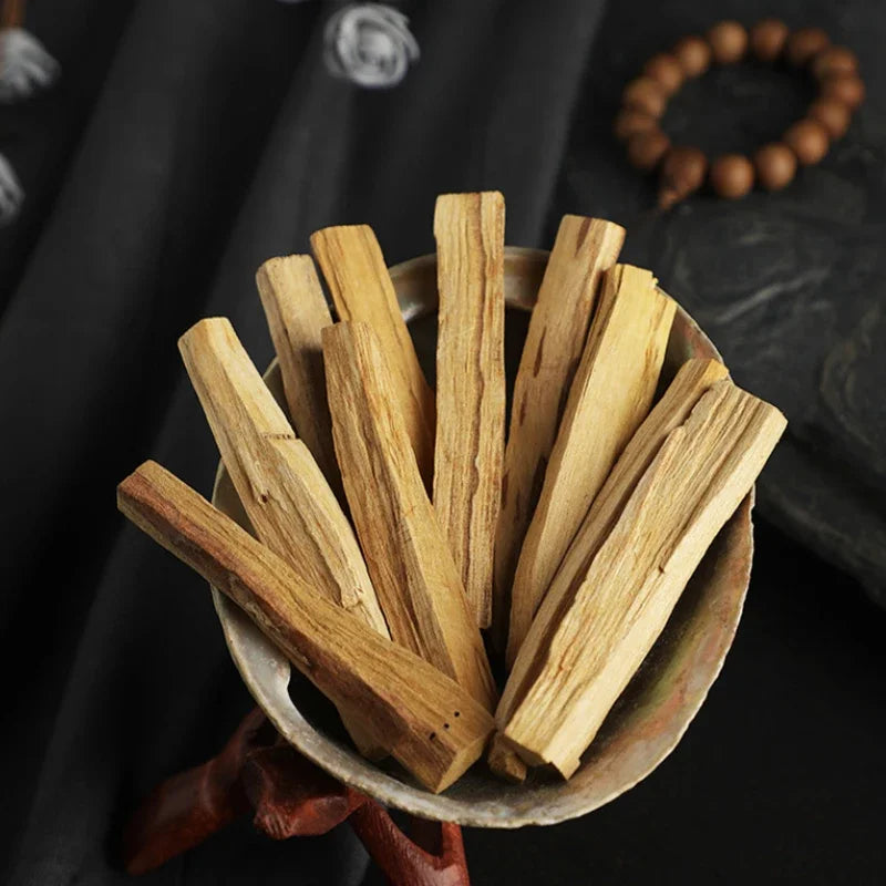 Palo Santo Natural Incense Sticks High-oil smell of old materials for long-lasting application of Yoga Buddha aromatherapy scene